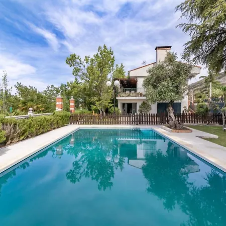 Casa Rosales *