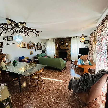 Villa Casa Rosales *